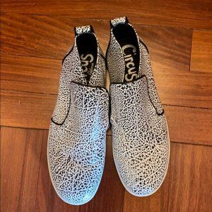 SAM EDELMAN CIRCUS SLIP ON BOOTIES- size 9